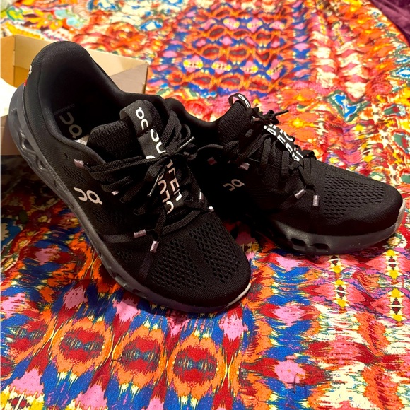 oncloud shoes - Picture 1 of 10